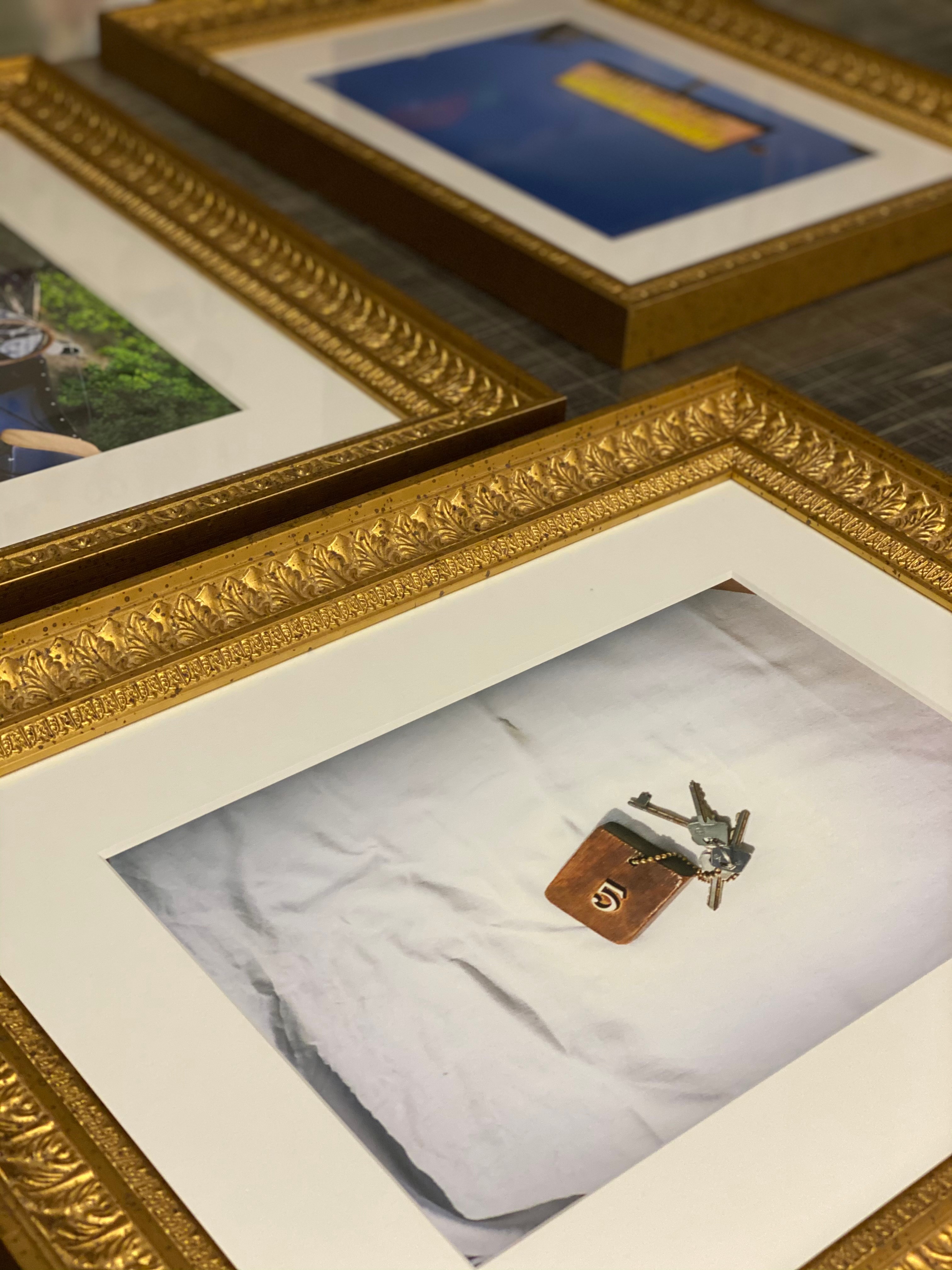 Sammlung von Goldrahmen in Bearbeitung